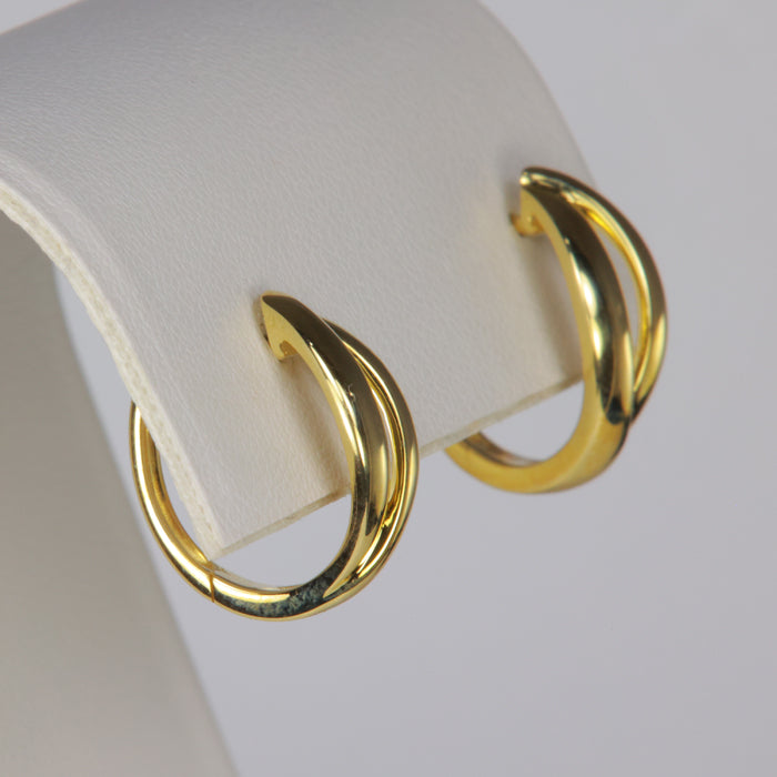 hoop earrings in yellow gold