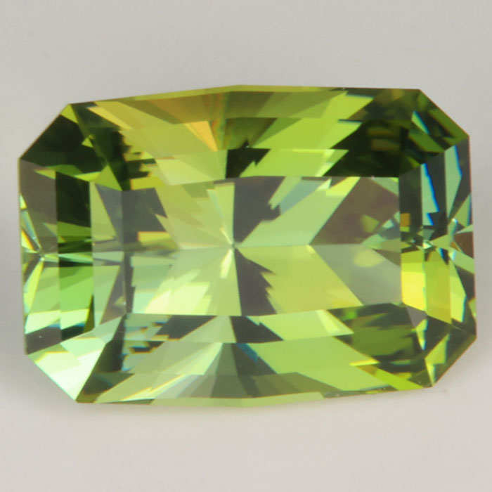 Green Yellow Blue Tanzanite Gemstone fancy color