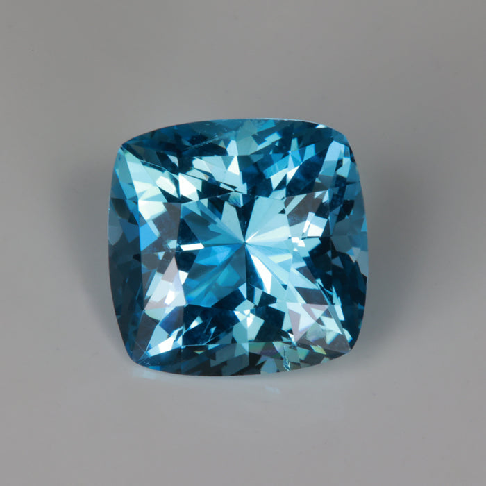 medium blue aquamarine gemstone 