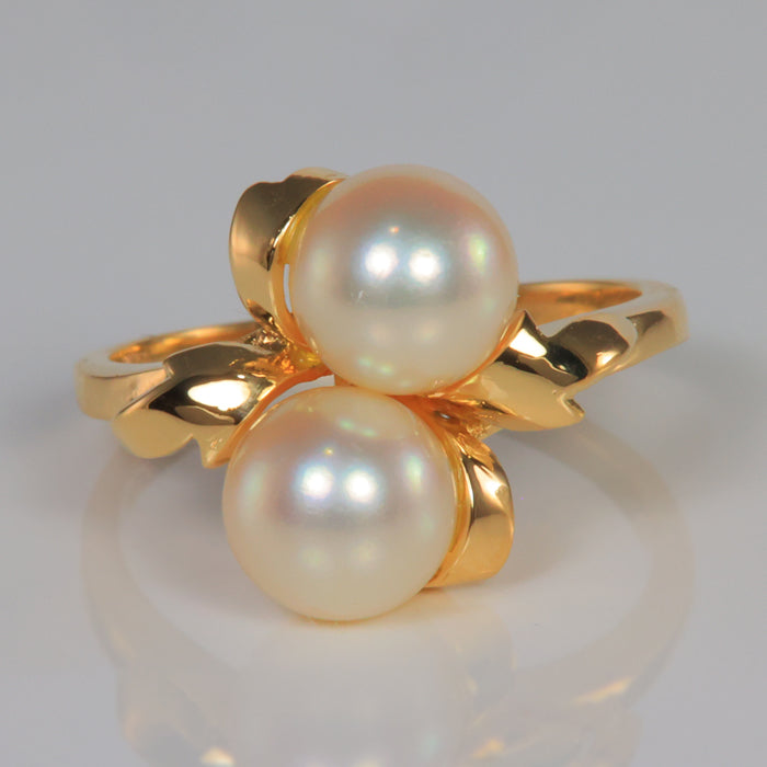 yellow gold and akoya pearl estate ring