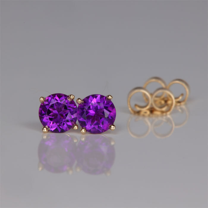 amethyst stud earrings yellow gold round cut