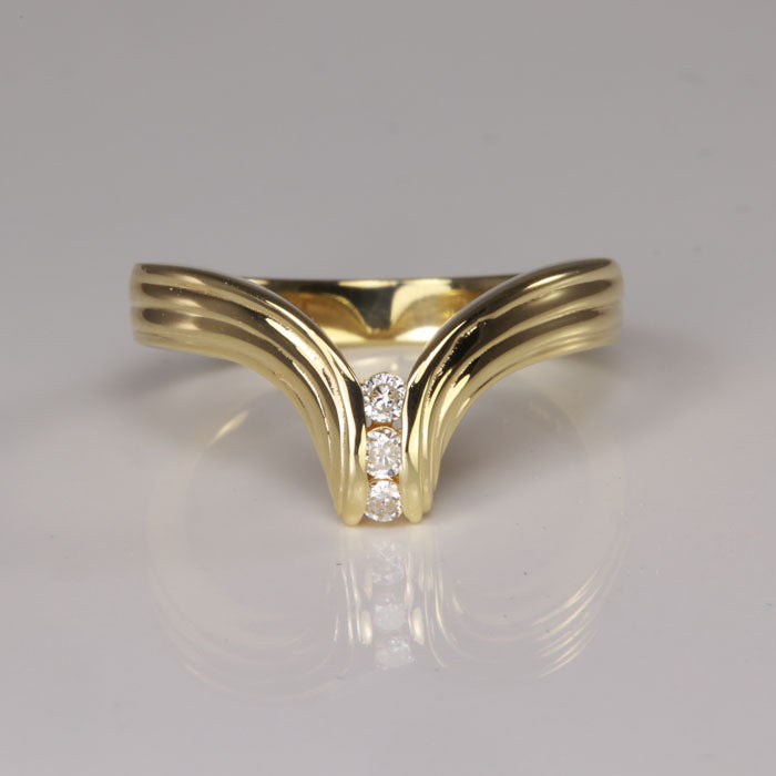 yellow gold diamond band 