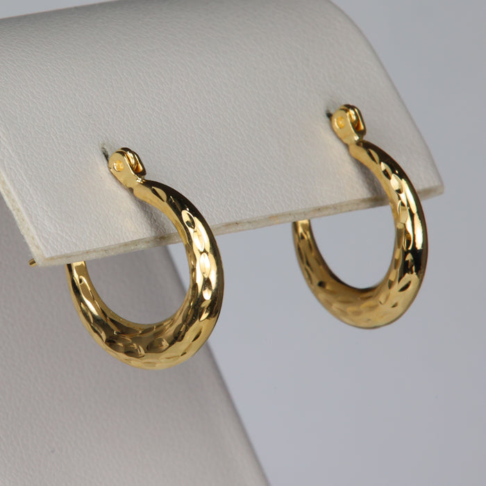 estate hoop earrings in yellow gold with texture