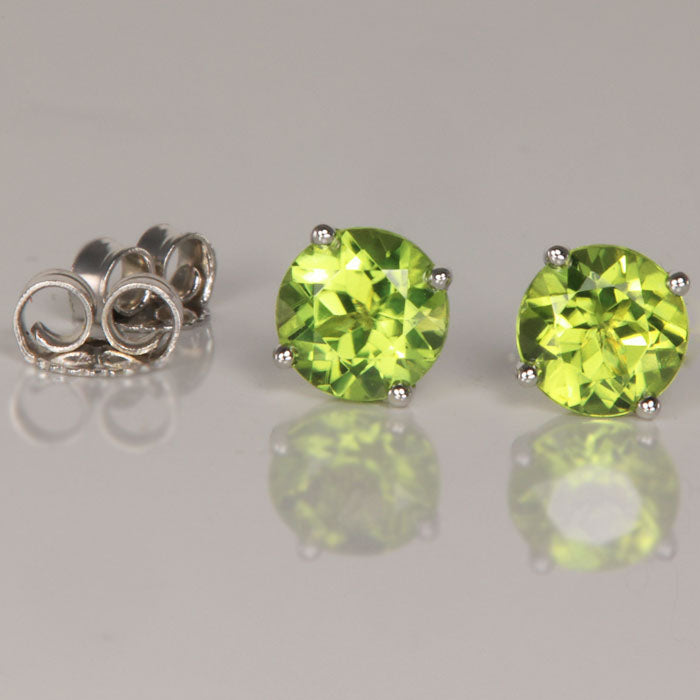 round cut peridot stud earrings