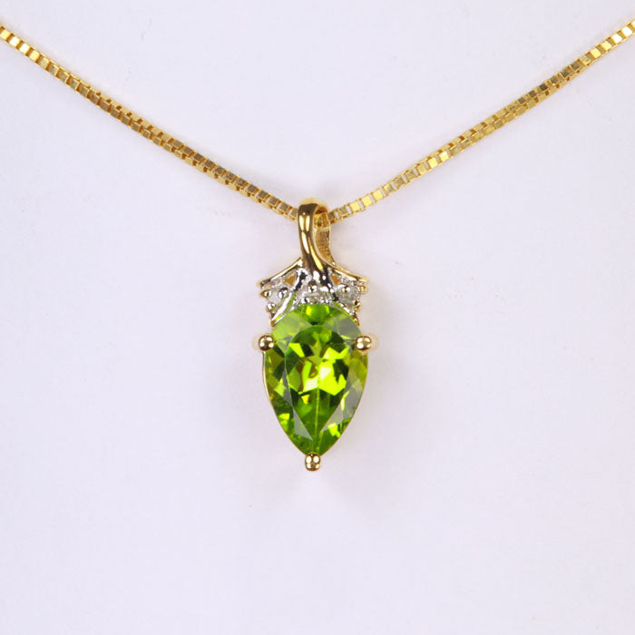 10K Yellow Gold Peridot and Diamond Pendant 1.20 Carats