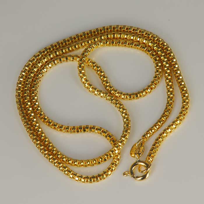 yellow gold puff style box link chain