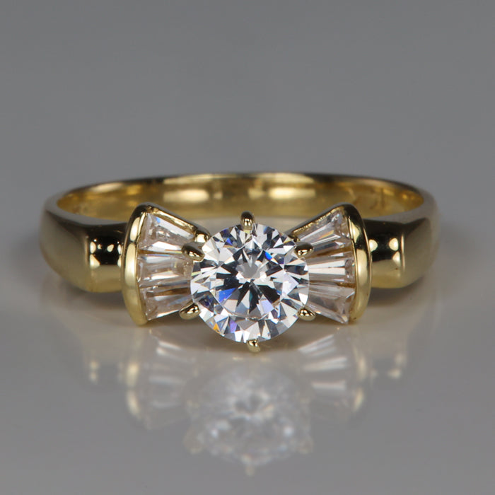 yellow gold estate ring cubic zirconia 