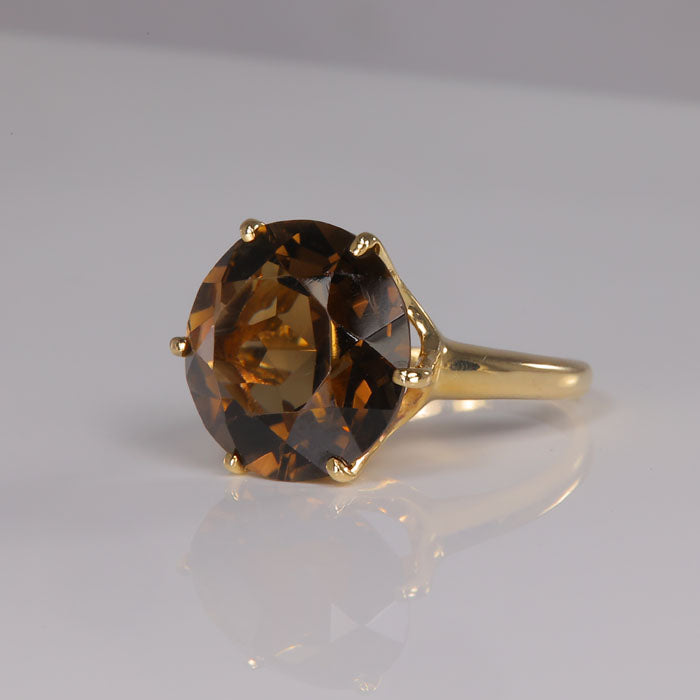 yellow gold ring with smoky quartz gemstone