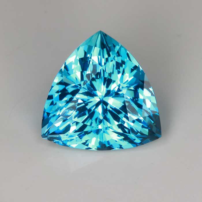 aquamarine gemstone trilliant cut beautiful gem