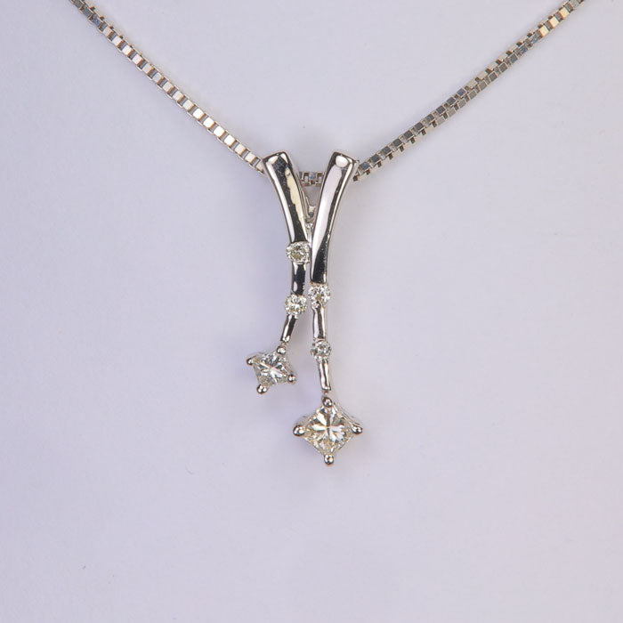 diamond pendant white gold