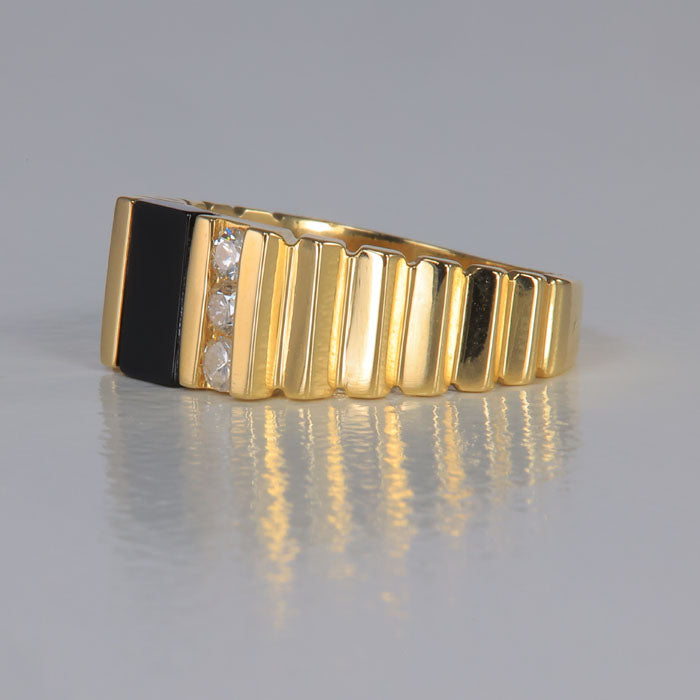 yellow gold onyx and diamond ring