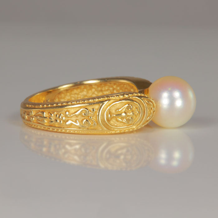 yellow gold estate ring with akoya pearl