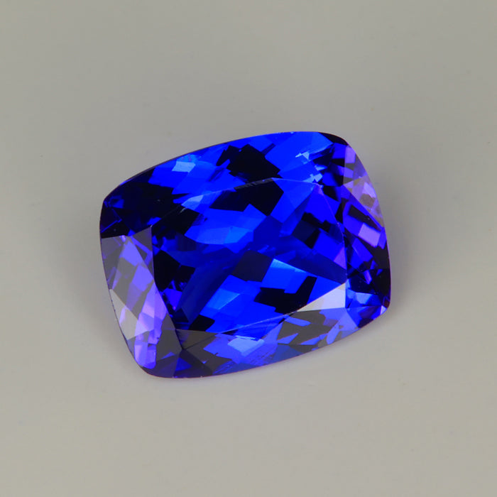 tanzanite gemstone violet blue color 