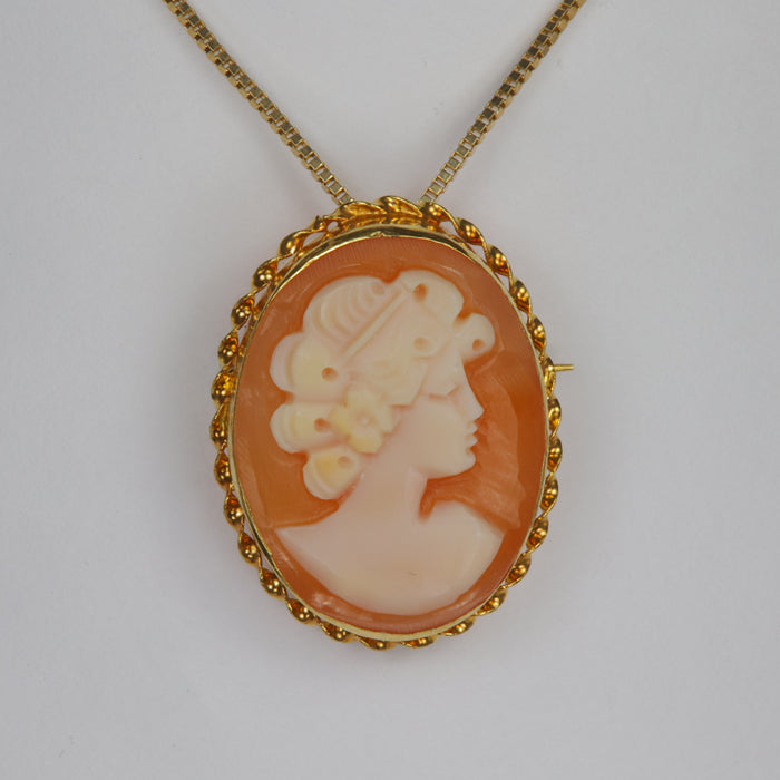 yellow gold carved shell cameo in and pendant 