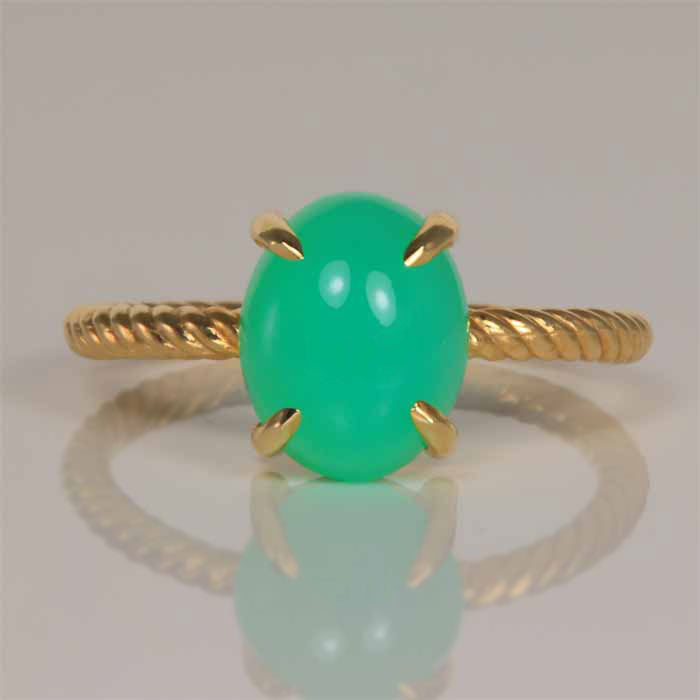 14K Yellow Gold Oval Cabachon Chrysoprase Ring 2.47 Carats