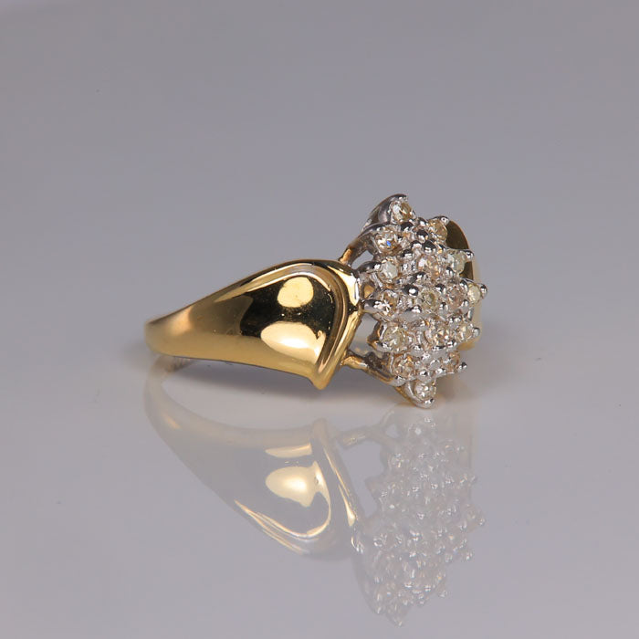 diamond cluster ring in yellow gold