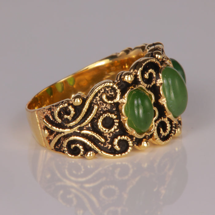 gold and jade estate ring pretty detailing