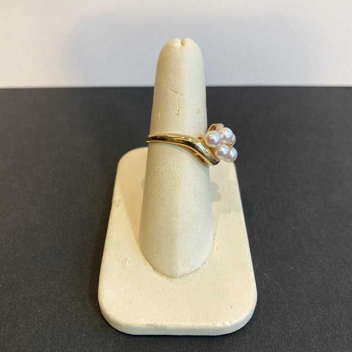 pearl ring with diamond