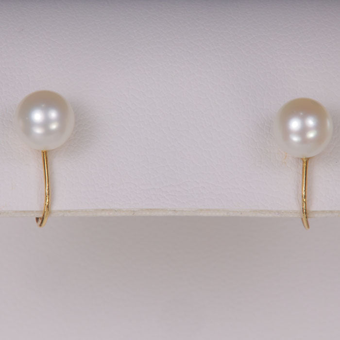 yellow gold nonpierced earrrings with pearls