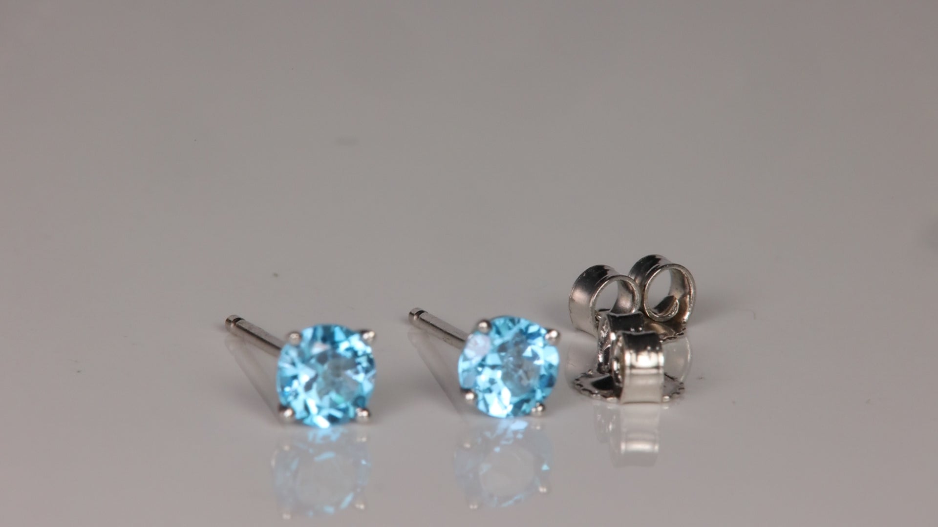 14K White Gold Blue Zircon Stud Earrings .50 Carats