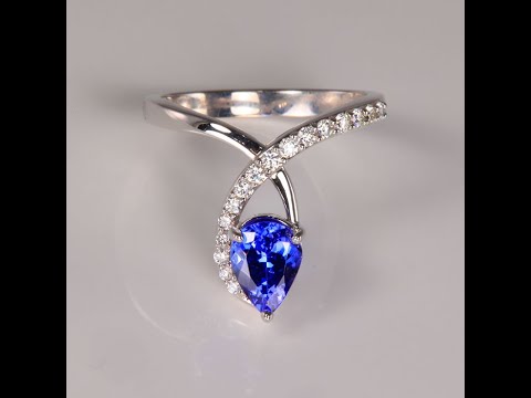 NEW 14K White Gold Tanzanite and Diamond Ring by Steve Moriarty 1.27 Carats