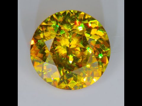 Round Brilliant Cut Sphene 4.47 Carats