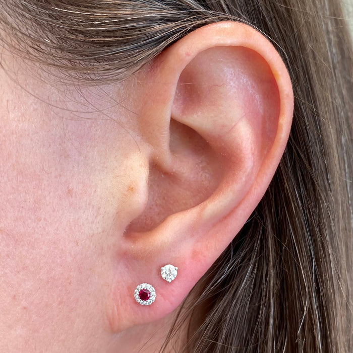 stud earring in white gold with ruby and diamonds