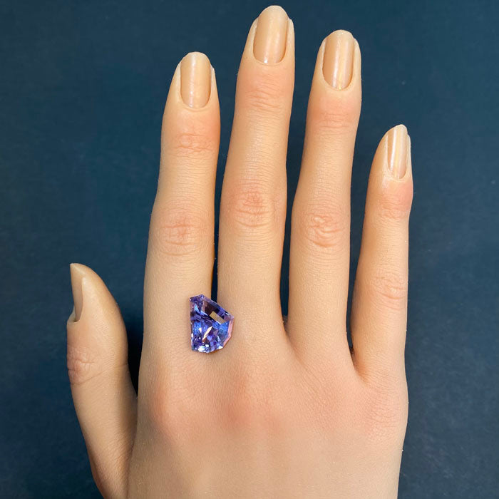 tanzanite sailboat cut on hand