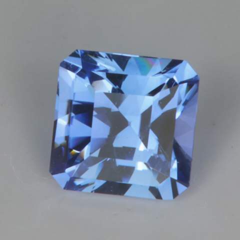 blue sapphire gemstone square barion
