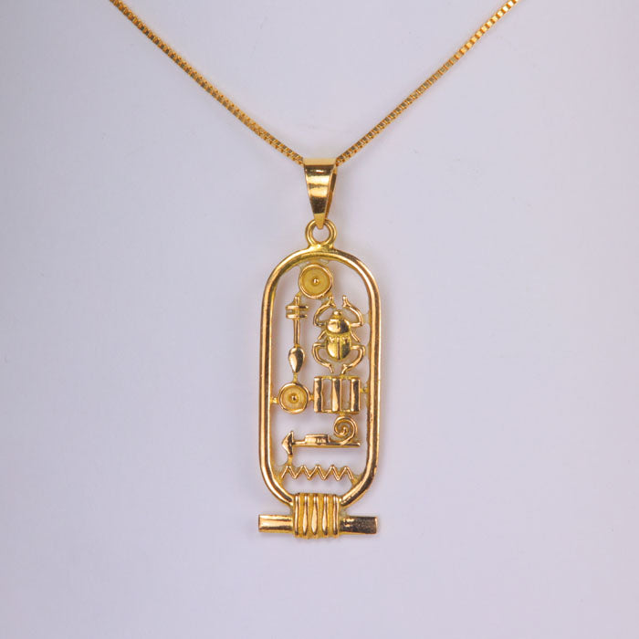 cartouche pendant in yellow gold estate