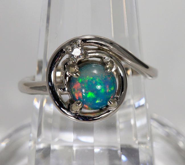 Ladies 14K White Gold Opal Ring