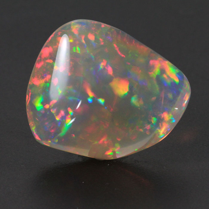 Freeform Cabochon Welo Opal Gemstone 22.60 Carats