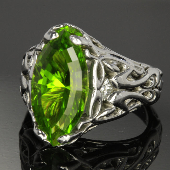 Pakistan peridot ring