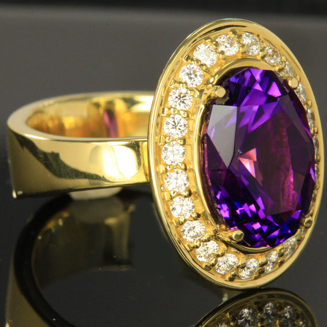 14K Yellow Gold Oval Rwanda Amethyst Ring by Christopher Michael