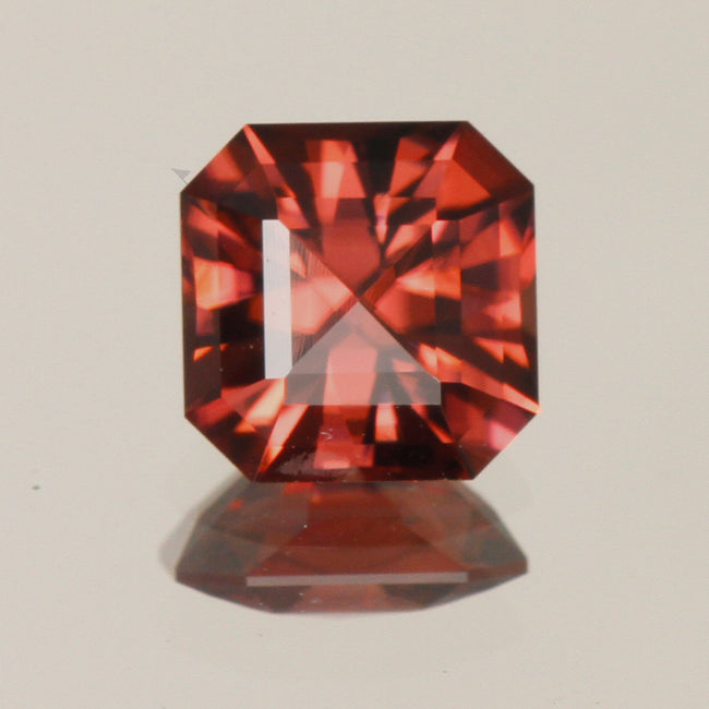 Square Brilliant Zircon 3.33 CaratsSquare Brilliant Zircon 3.33 Carats