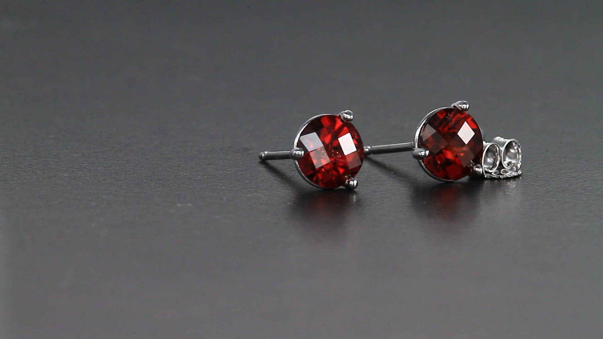 14K White Gold Round Garnet Stud Earrings 1.86 Carats