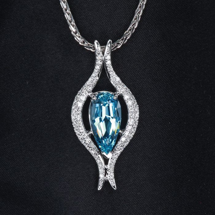 14K White Gold Pear Shape Aquamarine and Diamond Pendant 3.86 Carats