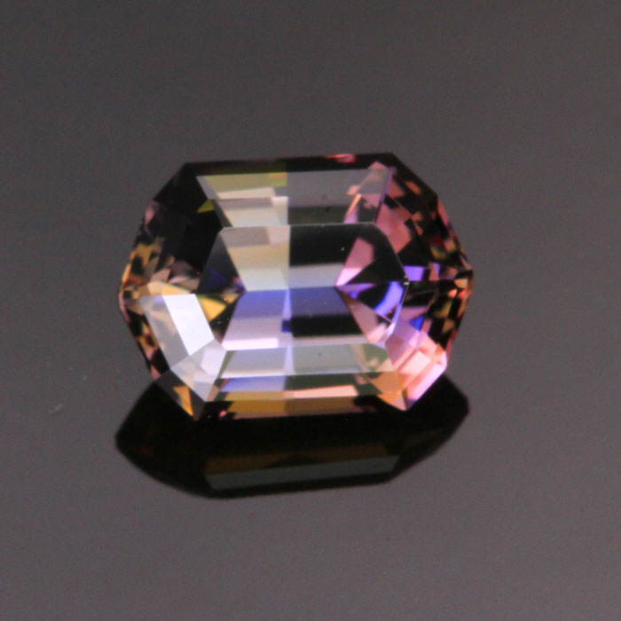 Natural Color Octagon Tanzanite Gesmtone 2.67 Carats