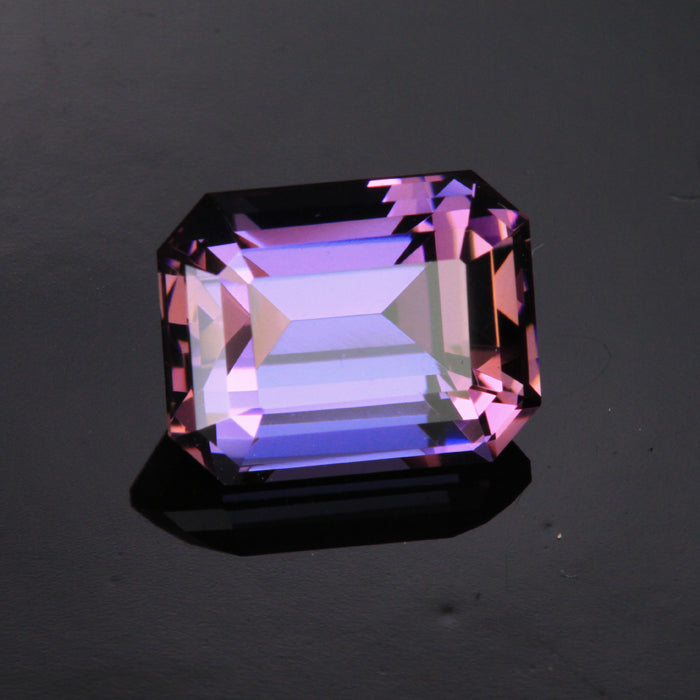 2.93CT NATURAL COLOR EMERALD CUT TANZANITE