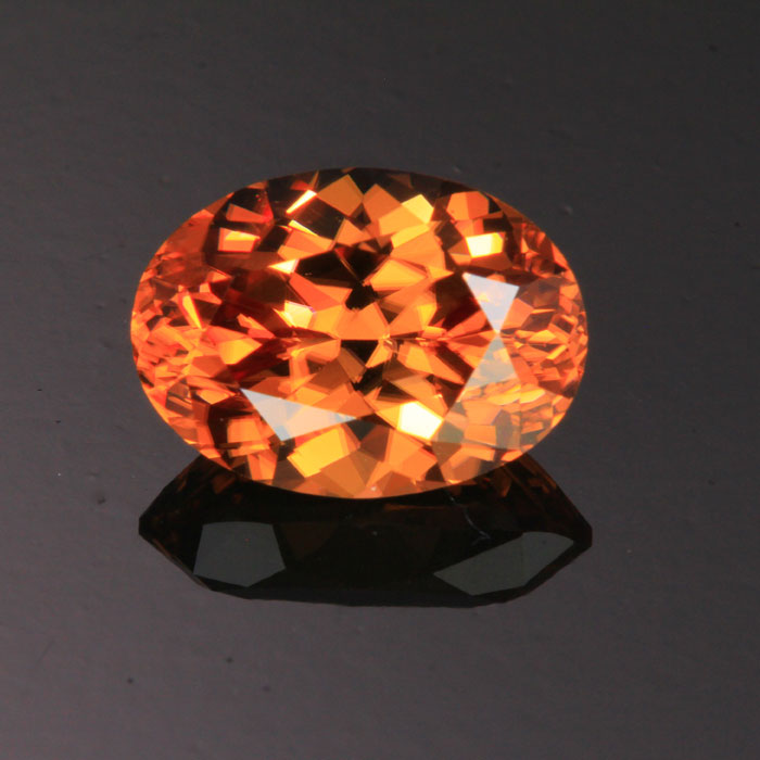 oval zircon Tanzania peach 