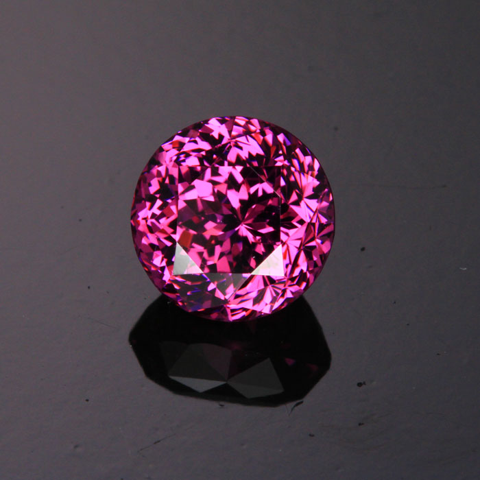 Violet Red Round Portuguese Cut Umbalite Garnet Gemstone 3.83 Carats